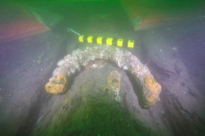 Apesar das fortes evidências, o anúncio enfrentou resistência. O Projeto de Arqueologia Marinha de Rhode Island (RIMAP) criticou a divulgação precoce feita em 2022.