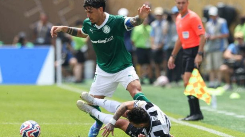 Gustavo Gómez e Joaquim Piquerez receberam cartão e estarão fora de combate diante de Chelsea ou Benfica na próxima fase do torneio