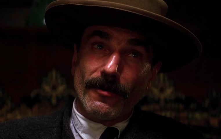 Porém, passados oito anos, o ator voltará às telonas em Anemone, filme dirigido pelo seu filho, Ronan Day-Lewis. A previsão de lançamento é 3 de outubro nos Estados Unidos.