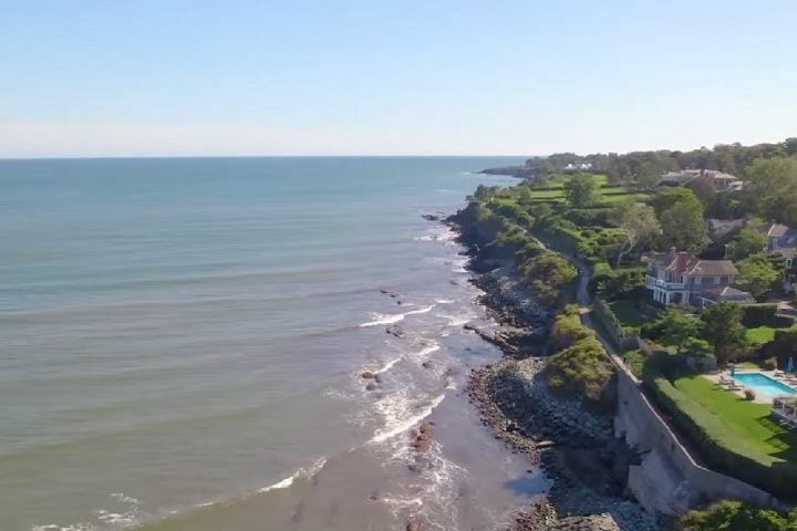 A embarcação histórica foi identificada no fundo da Baía de Newport, no estado americano de Rhode Island.