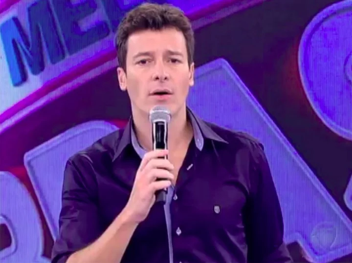 A saída de Rodrigo Faro da Record TV pegou muitos de surpresa, especialmente porque ele estava na emissora há 16 anos e era um dos principais nomes do canal.