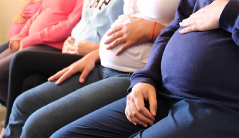 Apesar de não ter maternidade, todo o acompanhamento pré-natal é garantido, com suporte em cidades vizinhas quando necessário.