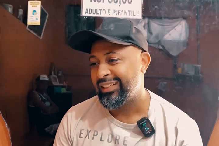 Não trocaria Gavião por outra cidade, o que me segura é o povo acolhedor, as amizades, e torço para que a cidade só cresça. Morar e trabalhar aqui é muito bom”, declarou o cabeleireiro ao g1.