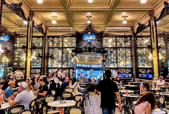 O quindim foi citado como a sobremesa de referência da Colombo. Veja a seguir o top 10 das confeitarias e qual a iguaria citada pelo guia!