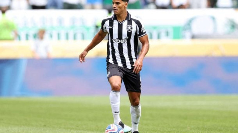 Com o fim da participação alvinegra no torneio, clube gaúcho intensifica conversas para contratar o volante, que tem contrato até o fim do ano