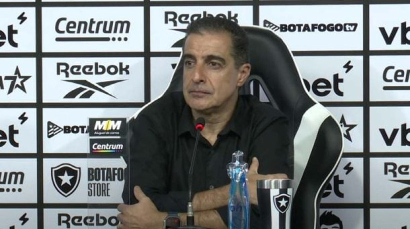 Alvinegro 'se esconde' ofensivamente e perde para o Palmeiras em duelo que culminou na eliminação carioca do Mundial de Clubes