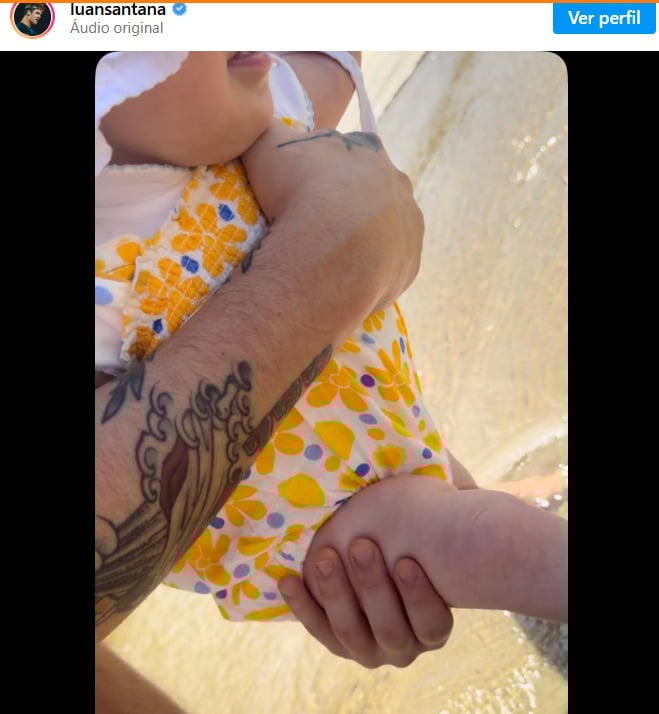 O cantor e compositor Luan Santana voltou a postar a filha Serena nas redes sociais. A bebê está com 5 meses. Desta vez, ele a levou à praia. Mas Luan continua fazendo mistério sobre o rosto da criança. 