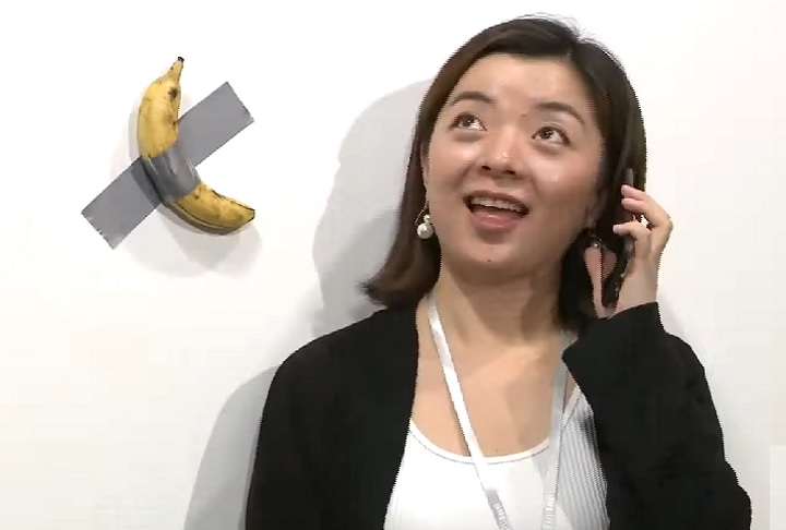 Se, em sua essência, 'Comedian' questiona a própria noção do valor da arte, então colocar a obra em leilão será a realização final de sua ideia conceitual essencial, disse Galperin.