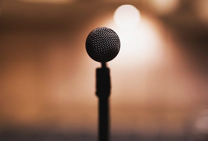 Ela observa que a atual geração de estrelas tem mais facilidade em abordar esse tema, pois cresceu com uma compreensão mais ampla sobre saúde mental e a importância de estabelecer limites.