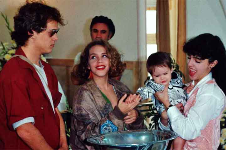 Na sequência da carreira, interpretou Rei em Bebê a Bordo (1988), lançando a moda da bandana na época. Também naquele ano, foi Aderbal, na minissérie adaptada do clássico O Pagador de Promessas.