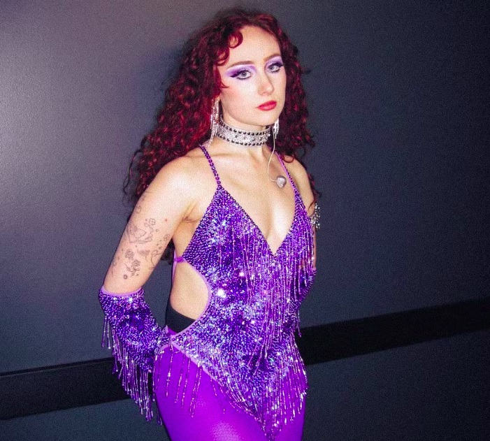 O desabafo veio depois de dois episódios recentes: em um deles, um fã a agarrou e a beijou em um bar; em outro, ela precisou chamar a polícia depois que um fã não aceitou sua negativa em dar um autógrafo.