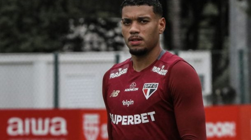 Zagueiro tem vínculo com o Tricolor até essa segunda-feira (30) e vai retornar para o Sassuolo 