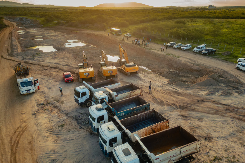 Quixeramobim, CE, BR - Obras da Transnordestina