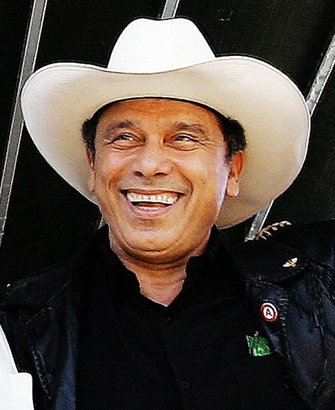 Tudo começou com o paulista João Batista Sérgio Murad, que passou 16 anos no papel do cowboy fictício Beto Carrero. Ele foi o personagem central do parque, inaugurado em 28 de dezembro de 1991, que começou com uma roda gigante e espetáculos improvisados.