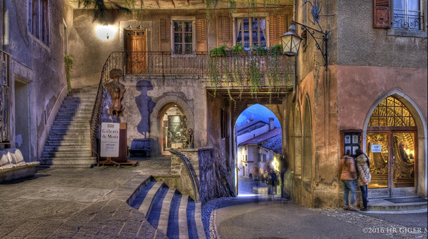 Ao saber que o local estava à venda, o artista decidiu comprá-lo em 1998 e definiu que ali passaria a ser o lugar onde seu trabalho seria exposto de maneira definitiva