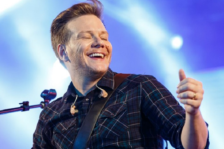 Essa popularização da música gospel também pode ser observada nas plataformas digitais. Há apenas seis anos, em 2019, o gênero foi o segundo que mais cresceu no Brasil, atrás apenas do sertanejo.