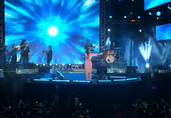 O gênero não é mais apenas uma expressão religiosa, mas um movimento cultural que atrai uma audiência diversificada e que tem se consolidado como uma das grandes forças da música brasileira.