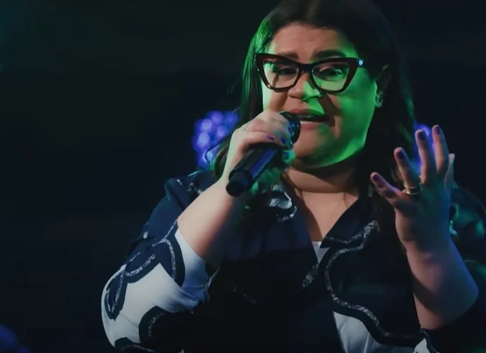 O crescimento da música gospel também está atrelado ao aumento da população evangélica no Brasil, que desde a década de 1990 tem crescido de forma exponencial.