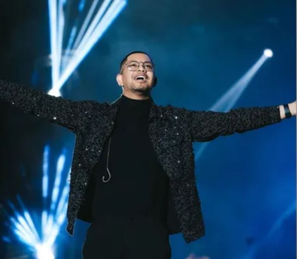 Esse reconhecimento formal do gênero no calendário nacional é mais uma indicação da relevância da música gospel na cultura brasileira e sua contribuição para o cenário musical do país.