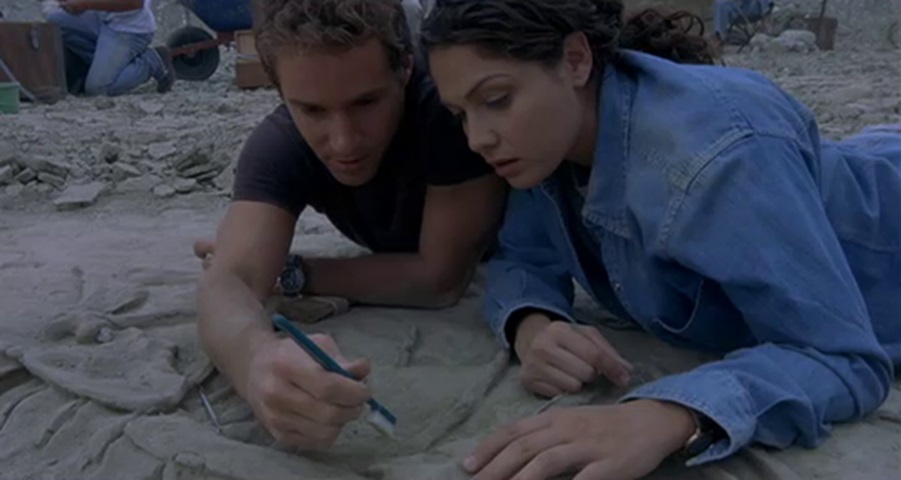 Intérprete da jovem Cheryl, em Jurassic Park 3, Sarah Danielle Madison morreu dormindo, em 27 de setembro de 2014, 21 dias após completar 40 anos. 