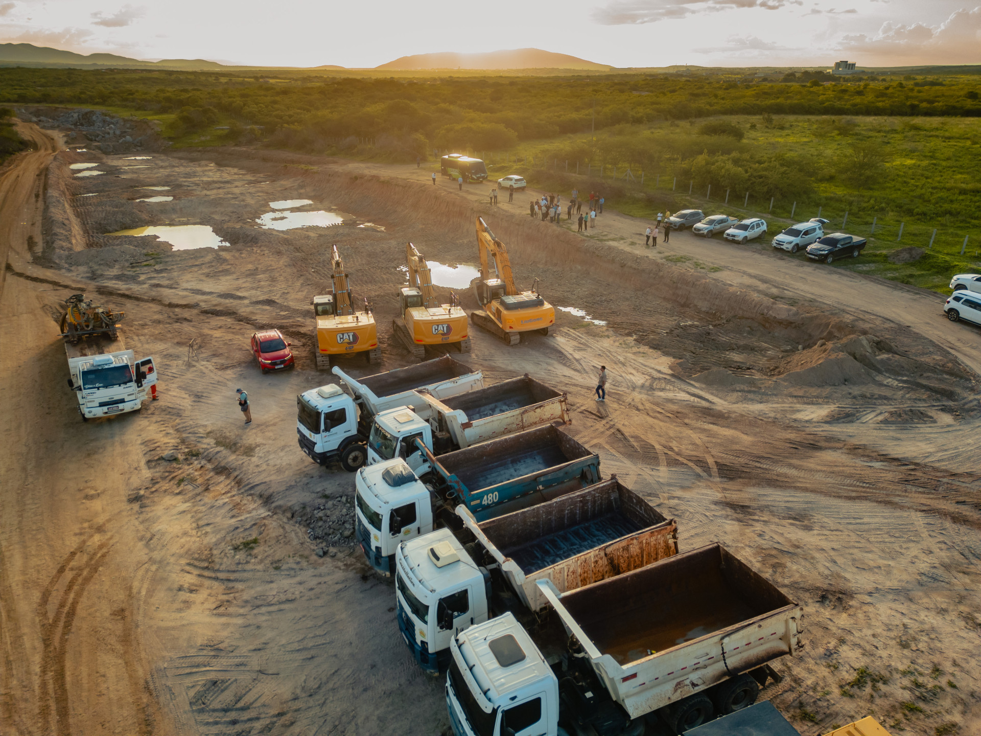 A composi&ccedil;&atilde;o sai do Piau&iacute; neste domingo, 11, com 20 vag&otilde;es de sorgo, dando sequ&ecirc;ncia &agrave;s opera&ccedil;&otilde;es de teste da ferrovia (Foto: FCO FONTENELE)