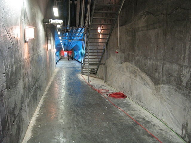 Mas o acesso é extremamente limitado. Somente pessoas com licença especial podem chegar perto. 