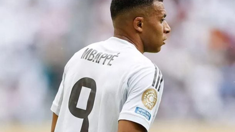 Atacante francês começa no banco contra a Juventus, entra no segundo tempo e vê o jovem Gonzalo García decidir mais uma vez