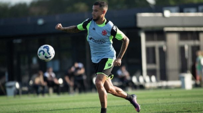 Tratativas para permanência de meio-campista, que encerrou seu contrato de empréstimo nesta segunda-feira, seguem em andamento