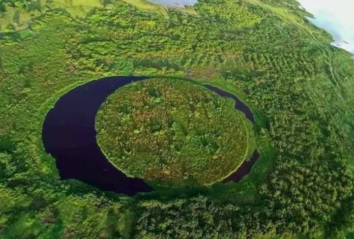 A ilha é registrada e monitorada desde os anos 2000, mas ainda intriga pesquisadores até os dias de hoje.