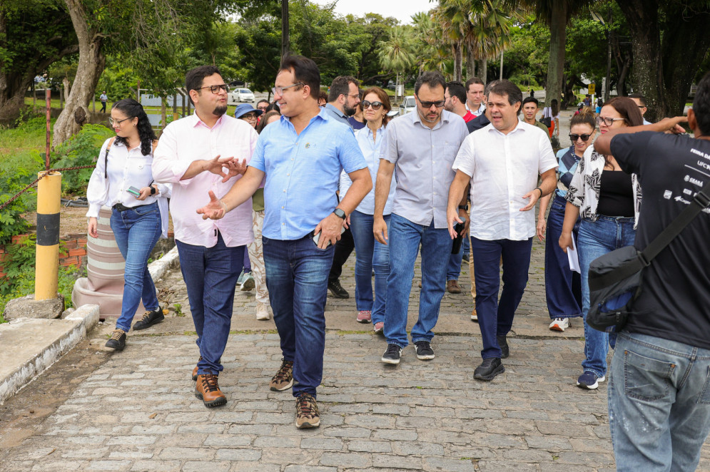 Visita&ccedil;&atilde;o t&eacute;cnica ao a&ccedil;ude Santo Anast&aacute;cio, que faz parte da bacia h&iacute;drica que liga a Lagoa da Parangaba at&eacute; o Rio Maranguapinho(Foto: Divulga&ccedil;&atilde;o/Ribamar Neto)