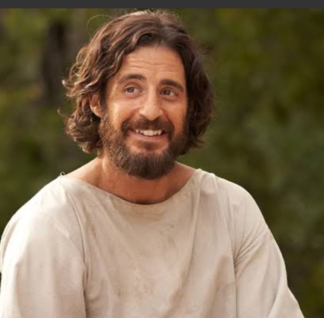 Reconhecido por sua atuação inspiradora, ele ganhou o Grace Prize (Movieguide Awards 2020) e foi nomeado em várias outras ocasiões, além de servir como palestrante público e narrador em projetos religiosos  .
