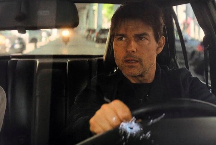 Em 2018, estreou Missão Impossível: Efeito Fallout, que também foi dirigido por McQuarrie. É considerado por muitos o auge da série, com cenas memoráveis como a sequência de perseguição em Paris e o duelo de helicópteros.