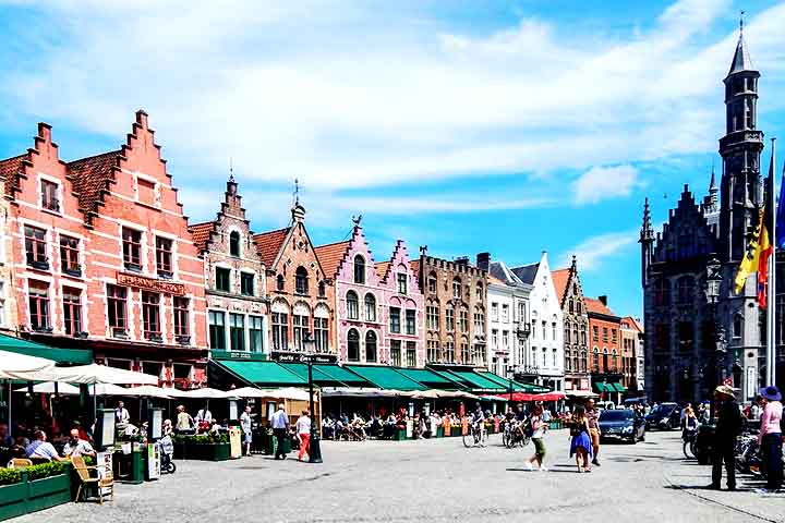 14º – Bélgica – 68,6 pontos - O sistema belga combina uma pensão pública generosa com incentivos para a previdência complementar. A governança sólida e a transparência contribuem para a integridade do sistema. 
