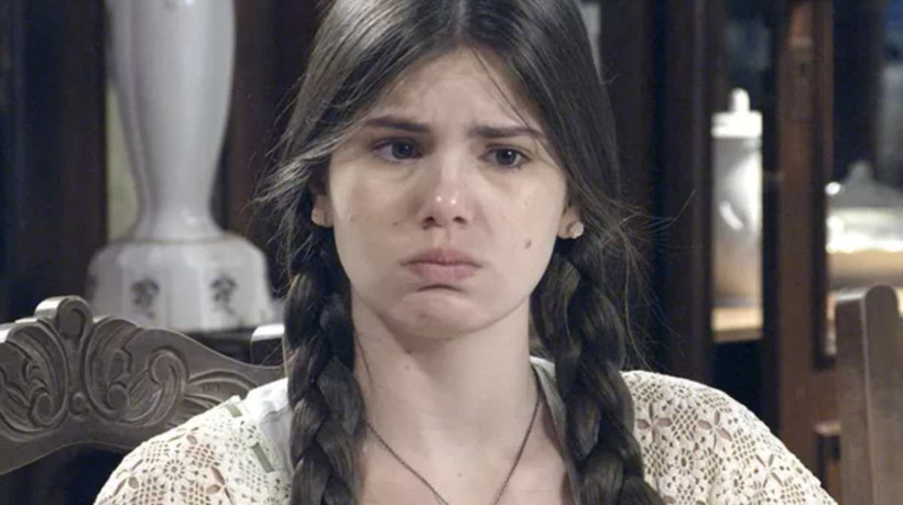 Camila Queiroz explica ausência em continuação de 