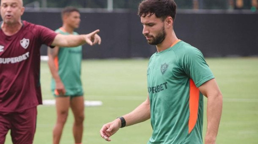 Jogador foi substituído com dores musculares durante a vitória sobre a Inter de Milão, da Itália, nas oitavas de final