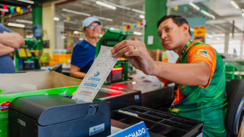 Reforma tribut&aacute;ria gera mudan&ccedil;as em notas fiscais. Na foto, a movimenta&ccedil;&atilde;o no supermercado Nidobox. 