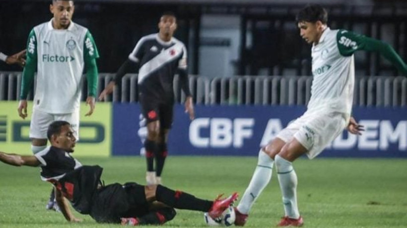 Verdão marca dois gols nos primeiros oito minutos, segura reação cruzmaltina na segunda etapa e vence por 2 a 1