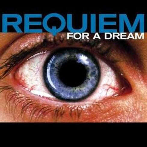 Réquiem para um Sonho (2000), de Darren Aronofsky, com Jared Leto e Ellen Burstyn, mostra o impacto devastador do vício em drogas na vida de quatro pessoas.