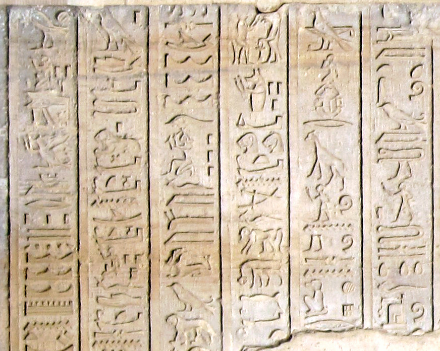 Esses sistemas estavam repletos de significados que ficaram ocultos com o passar do tempo. Para compreendê-los, foram necessárias décadas de estudos e ferramentas específicas.
