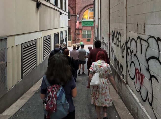 Chamado de Garbage and Rats (Lixo e Ratos, em português) a caminhada inclui áreas menos glamourosas da cidade, como o sul de Manhattan.