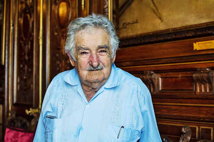 Em seu governo, foram aprovadas legislações como a que autorizou o aborto em qualquer circunstância até a 12ª semana de gestação e a que permitiu o casamento entre pessoas do mesmo sexo.