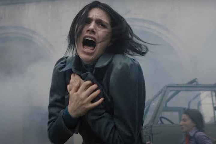 Em uma igreja na capital da Itália, Roma, Margaret (Nell Tiger Free) se afeiçoa por Carlita, uma jovem quieta e sozinha, que também mora no convento. 