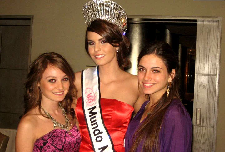 Cynthia de la Vega (2011) - A Miss México perdeu a coroa e a chance de ir ao Miss Universo por falta de dedicação e disciplina. Mas todos sabiam que o motivo real era o peso:  2,7 kg acima do permitido.