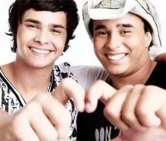 No novo projeto, a dupla promete acrescentar canções inéditas, além de incluir outras novidades que não foram reveladas pelos artistas.
