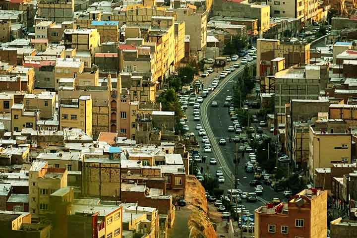 Historicamente, o território do Azerbaijão tem sido uma encruzilhada de civilizações, com influência persa, turca, árabe, mongol e russa.