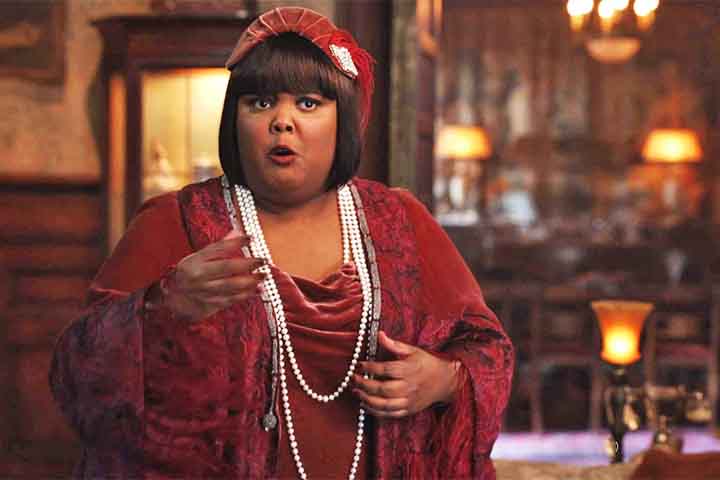 O sucesso também se refletiu nas redes sociais, onde os fãs compartilham teorias, cenas favoritas e elogios ao elenco.