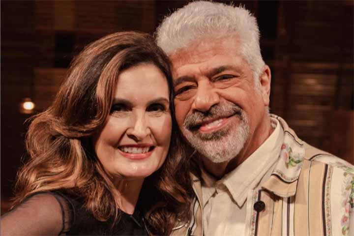 A assessoria de comunicação de Lulu Santos confirmou que o cantor recebeu o convite com “muita honra e gratidão”, mas explicou que não há até o momento compromisso firmado para que o artista integre o novo elenco da atração.

