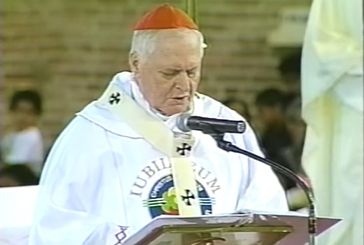 Em 1976, recebeu o título de cardeal das mãos do papa Paulo VI, o que aumentou ainda mais sua influência dentro da Igreja.