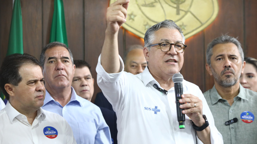 O ministro da Saúde, Alexandre Padilha, afirma que sanções dos EUA não devem afetar a liderança do Brasil 