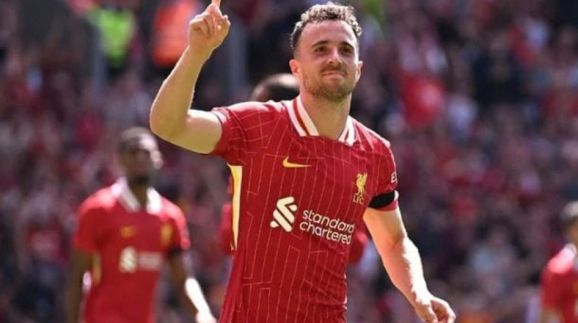 Membro da família real expressou as condolências nas redes sociais: 'Profundamente entristecido'